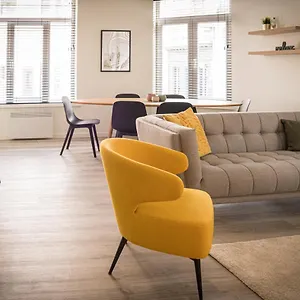 Etage 2 - In Centrum, 300m Zee Mét Parking Appartement